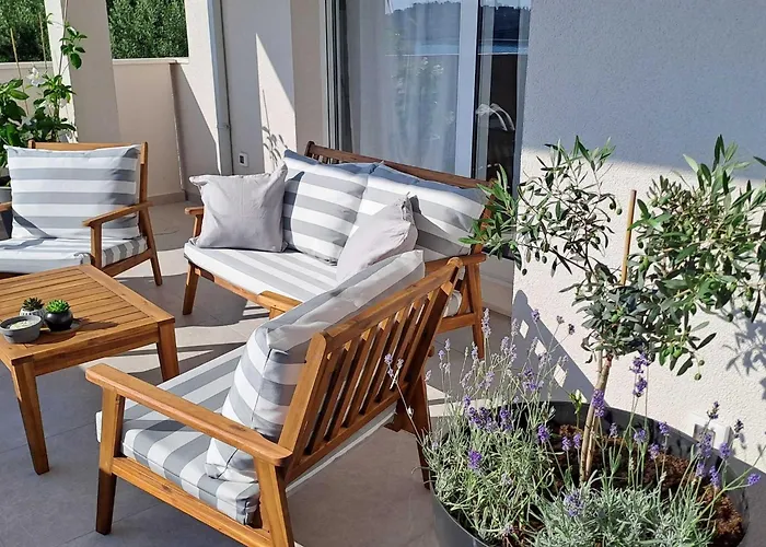 Apartment Amare - Three Bedroom With Balcony And Sea View