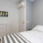 Amare - Three Bedroom With Balcony And Sea View