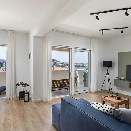 Apartamento Amare - Three Bedroom With Balcony And Sea View *