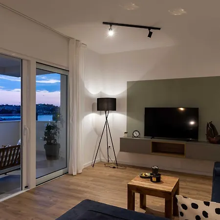 アパート Amare - Three Bedroom With Balcony And Sea View *