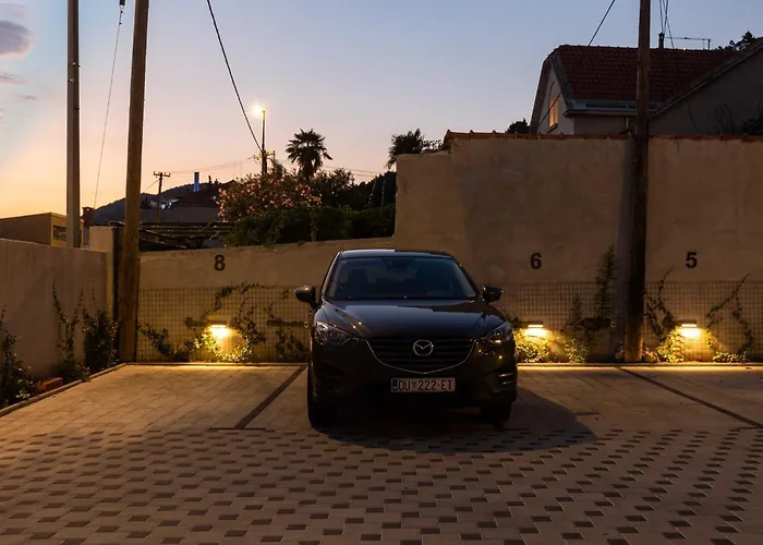 Amare - Three Bedroom With Balcony And Sea View * דוברובניק