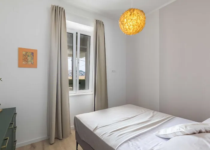 דירה Amare - Three Bedroom With Balcony And Sea View